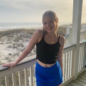 Meet your Posher, Evie